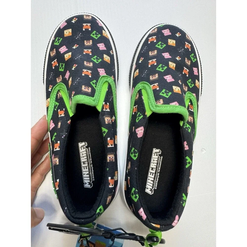 Minecraft Boys Slip On Shoes Black Creeper Print Size 1 New-Sneaker